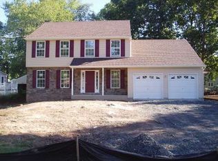 539 Lemon St, Warminster, PA 18974