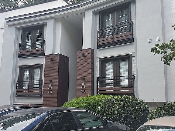 3rd image of 1445 Monroe Dr NE APT E32