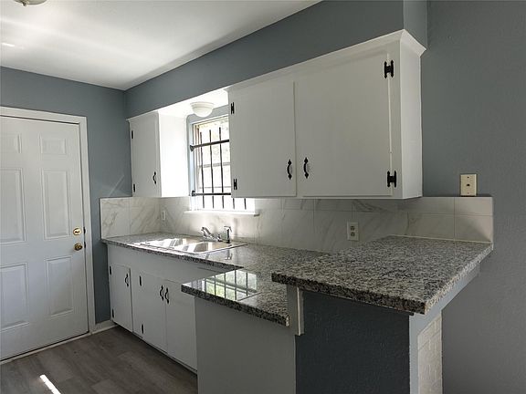 5th image of 6315 Roughlock St