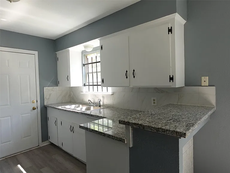 6315 Roughlock St — Photo 5