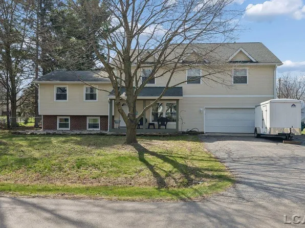 264 Normandy Dr, Onsted, MI 49265