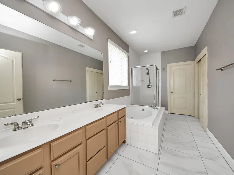 4610 Plum Forest Rd — Photo 13