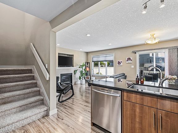 4th image of 74 Willows End