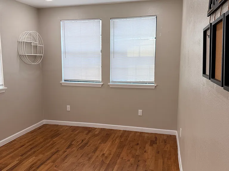 1544 N Main St #A — Photo 9