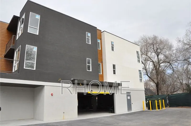 965 W Central Ave #303