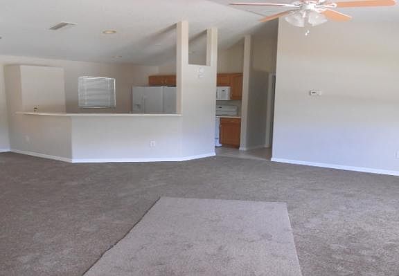 3rd image of 4691 Luther Ave