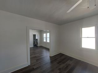 1813 S 11th St, Springfield, IL 62703