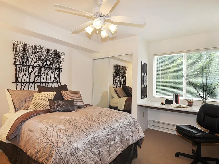 203 N Gregory St — Photo 21