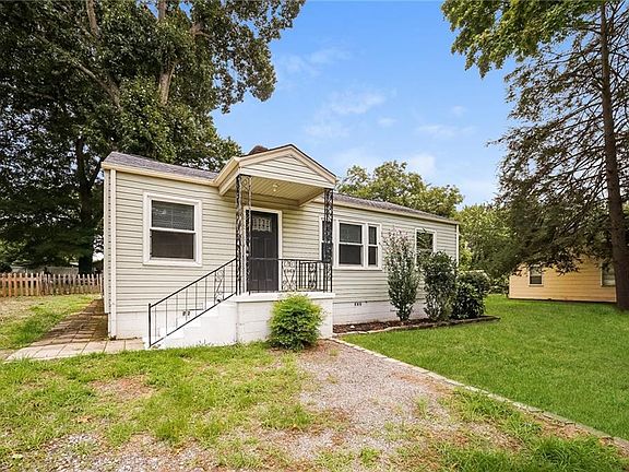 2nd image of 309 Eastside Dr