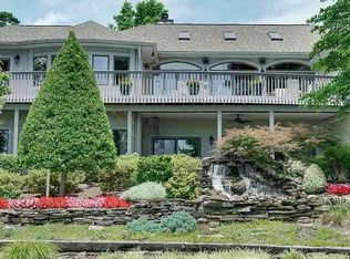 10 Beacon Dr, Salem, SC 29676