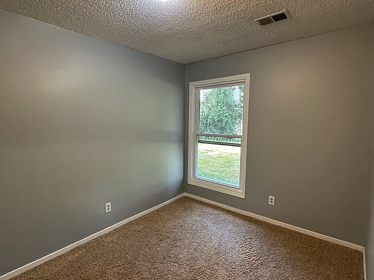 2125 Quail Creek Dr — Photo 17