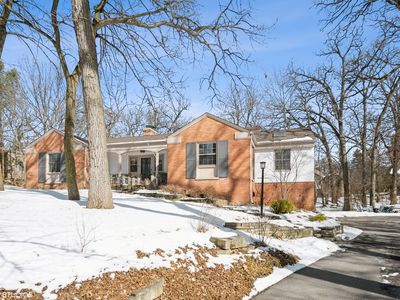 6401 Blackhawk Trl, Indian Head Park, IL, 60525