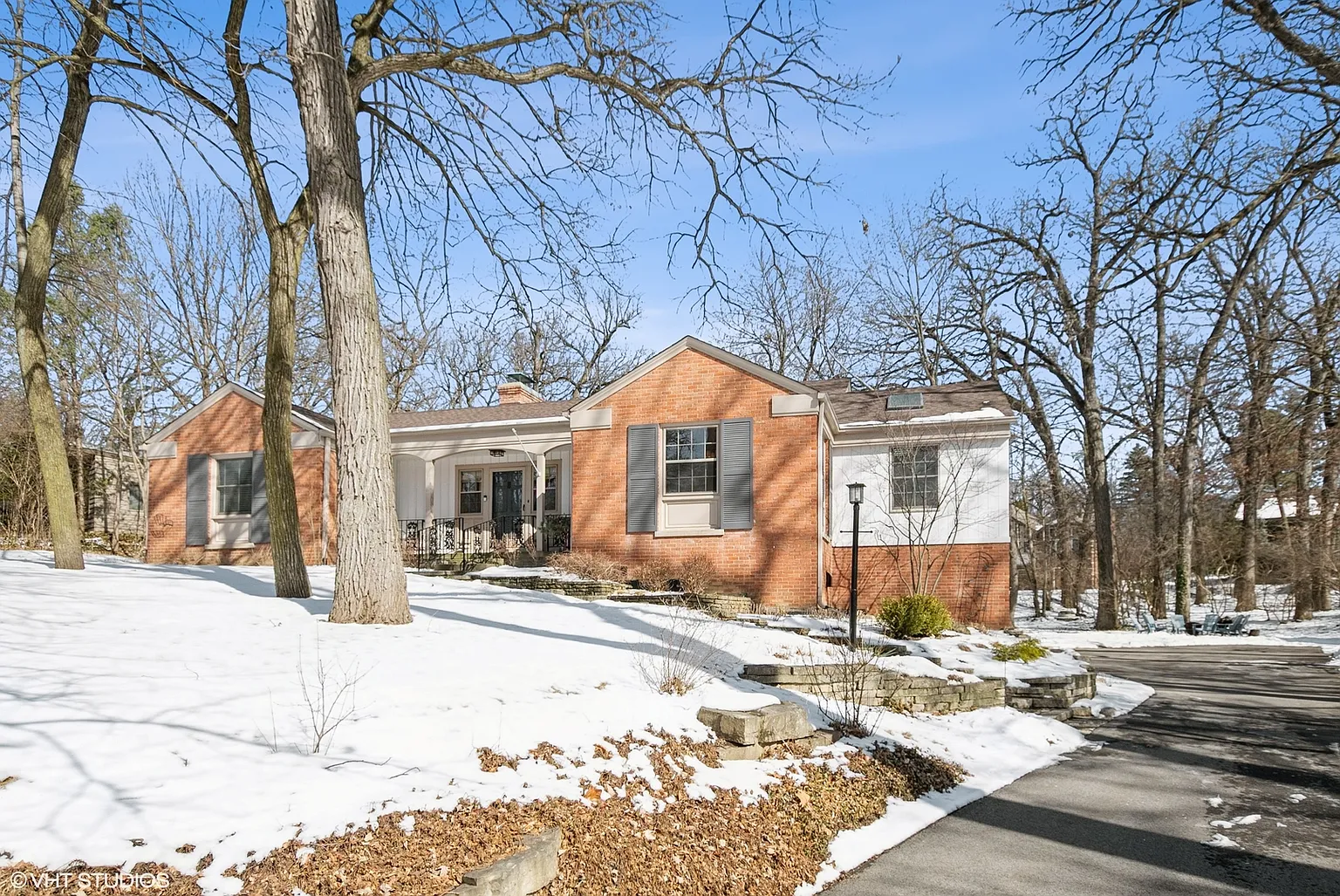 6401 Blackhawk Trl photo 1