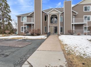 760 County Road F W #709, Shoreview, MN 55126