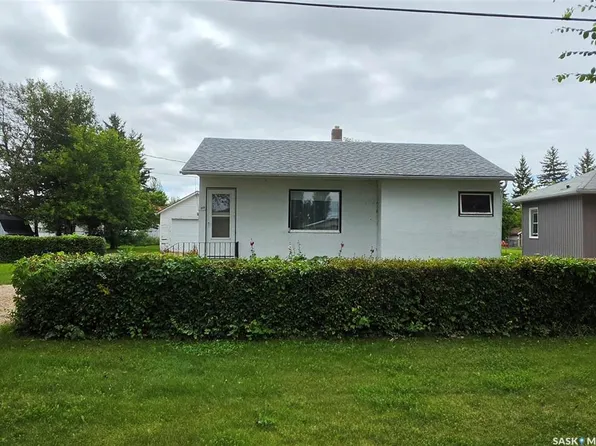 217 3rd STREET NE, Preeceville, SK S0A 3B0