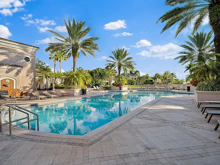 2916 Tuscany Ct #201 — Photo 41