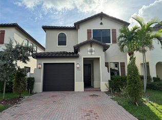 9724 W 34th Ct, Hialeah, FL 33018
