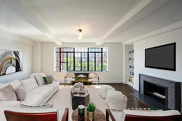 433 West 21st Street, #10B