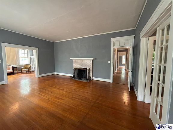 4th image of 515 W Pine St
