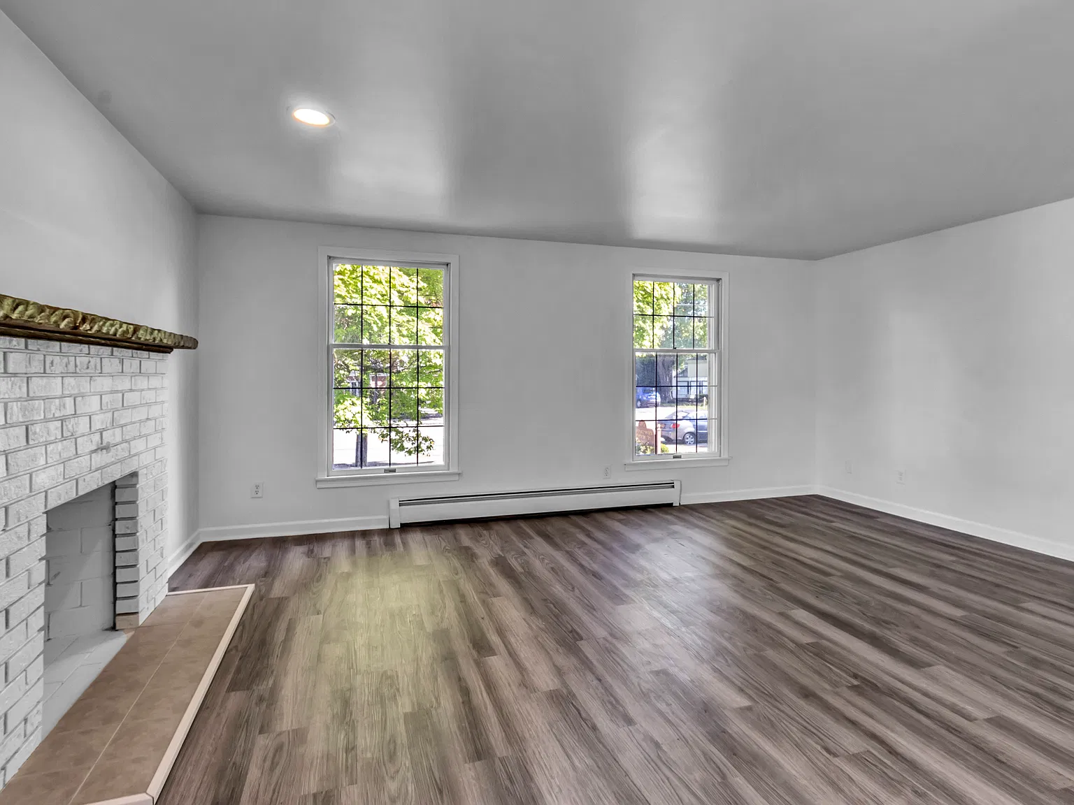 Elora Apartments — Photo 4