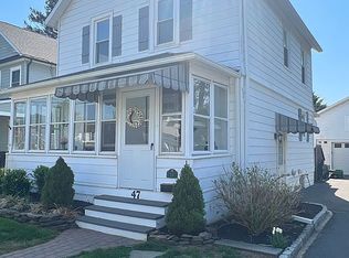 47 Foster St, Red Bank, NJ 07701