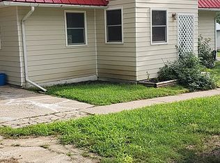 1212 W 3rd St, Crofton, NE 68730