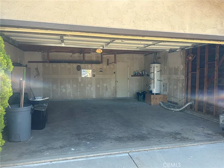 11015 Oakwood Ave — Photo 8
