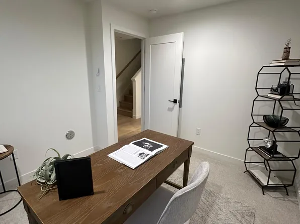 1528A NW 62nd St, Seattle, WA 98107