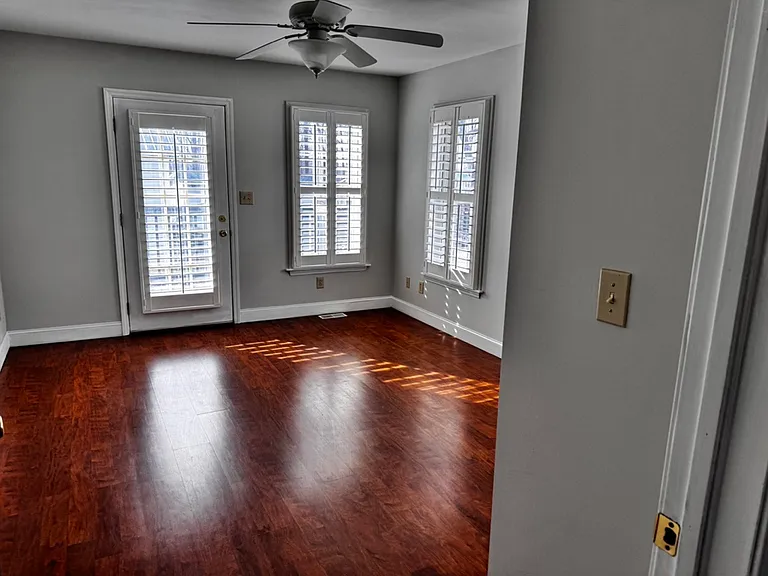 9314 Sawyer Rd — Photo 12