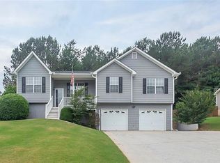 33 Hickory Leaf Ln, Acworth, GA 30101