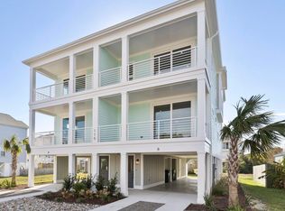 115 Hanby Ave #B, Kure Beach, NC 28449