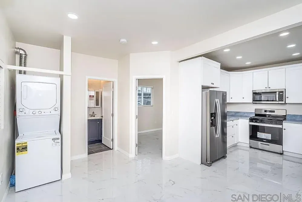 1 bed, 1.0 bath, 500 sqft, $2,350 — Photo 3
