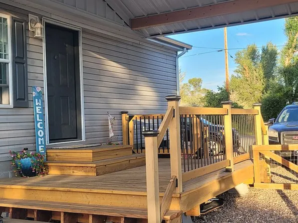 327 West St, Mountain View, WY 82939