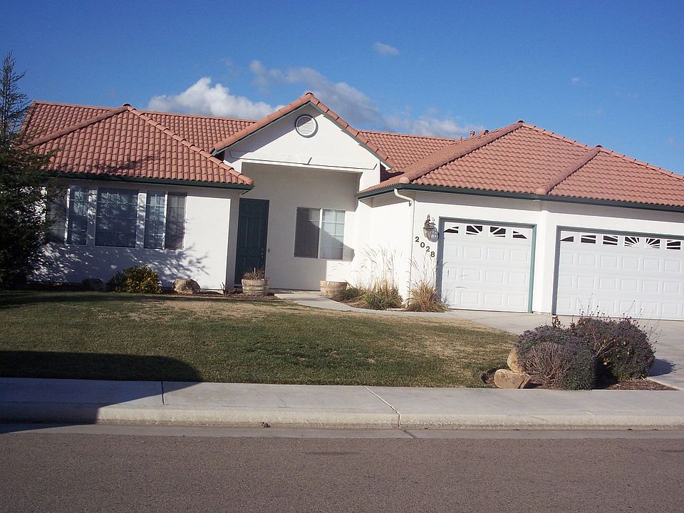 1st image of 2028 E La Vida Ave