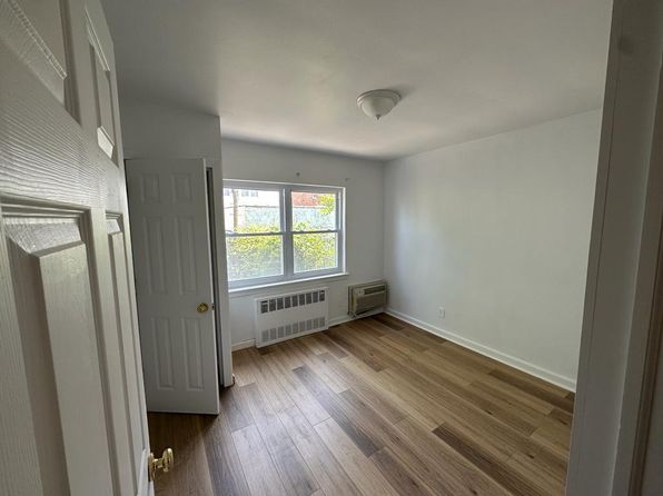 1335 E 89th St FLOOR 1