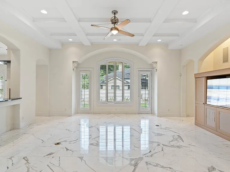 9701 Lake Isleworth Ct — Photo 3