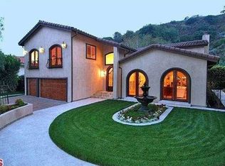 3667 Gleneagles Dr, Tarzana, CA 91356