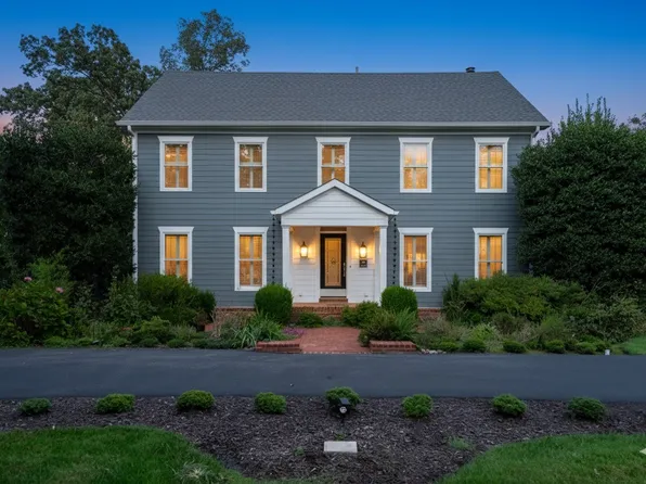 100 Point Cir, Tullahoma, TN 37388