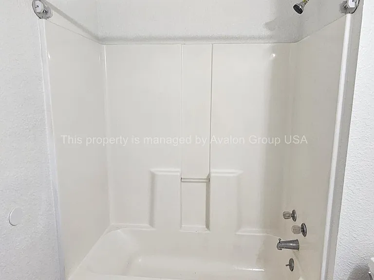 5550 Windermere Dr — Photo 9