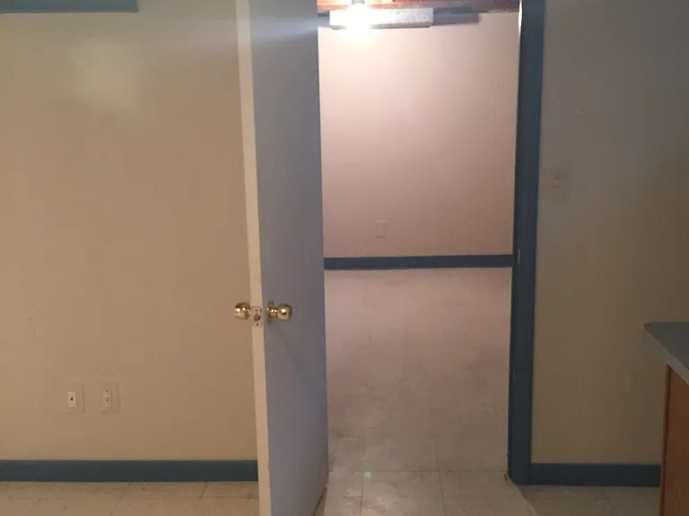 429 E Jarvis Ave — Photo 17