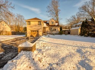 144 Village Cir, Paramus, NJ 07652