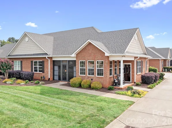 8229 Lambert Ct, Denver, NC 28037