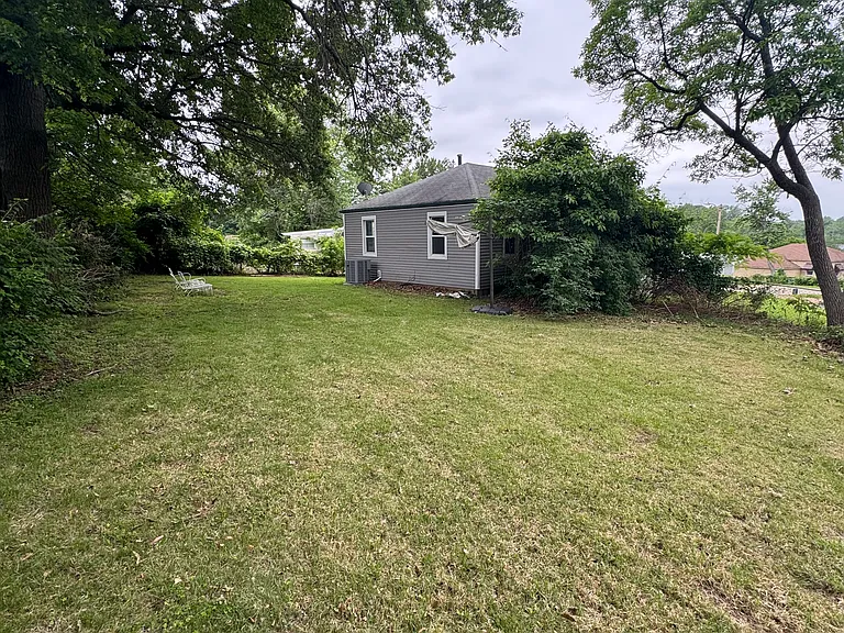 7439 Embury Ct — Photo 12