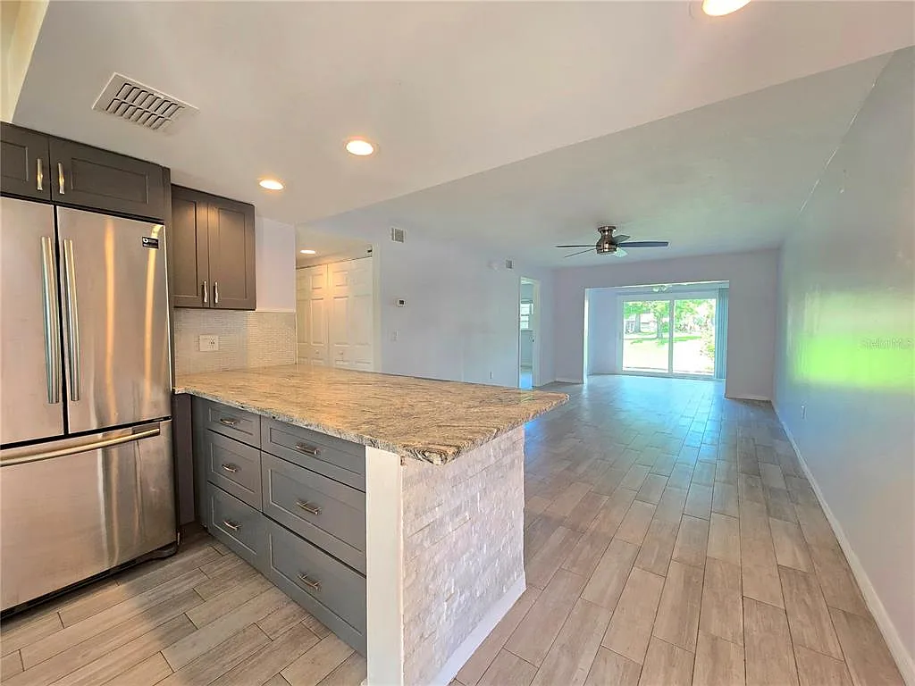 12900 Vonn Rd — Photo 3