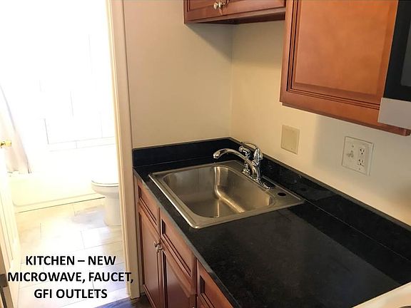 4th image of 46031 Jefferson Ave APT 1
