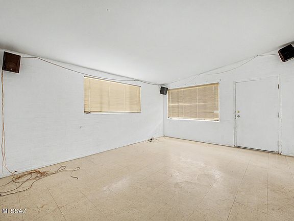3rd image of 316 S Avenue B