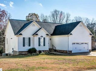 820 W River Grove Cir, Roebuck, SC 29376