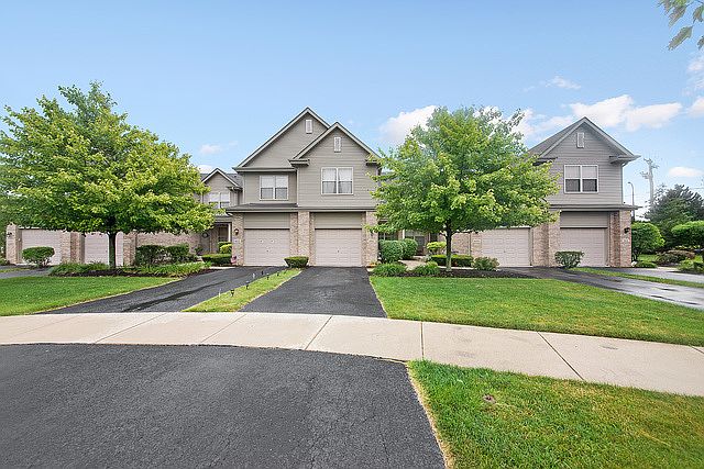 1st image of 9007 Mansfield Dr Unit 900