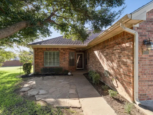 9117 Darby Ln, Woodway, TX 76712