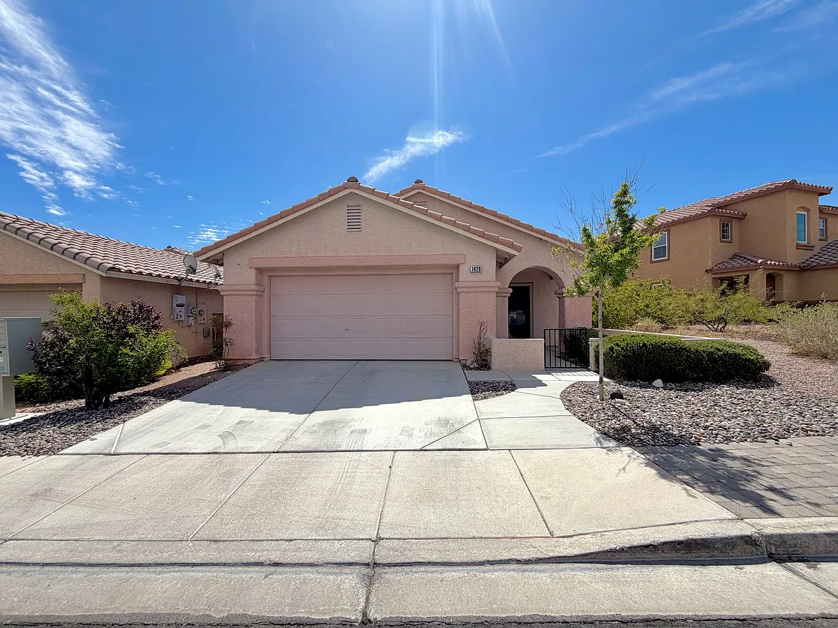 Building Photo - 1420 Dream Bridge Dr